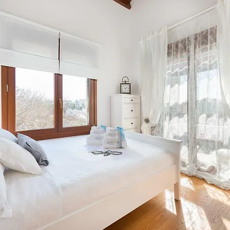 Villa Valasia Boutique *